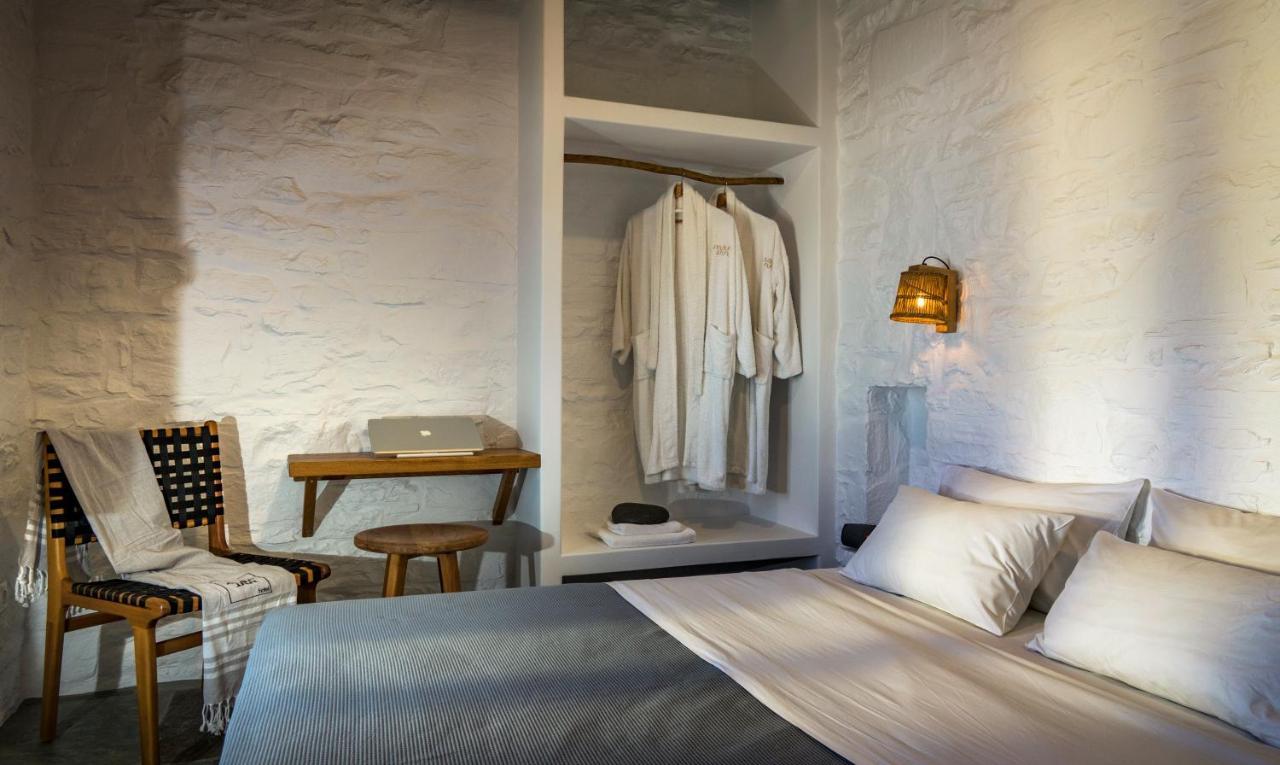 Maris Private Residence Folégandros Екстериор снимка